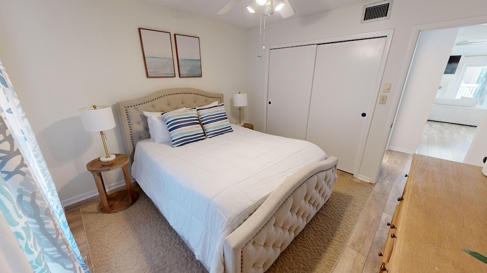 Sandpiper Cove 0022 3 Bedroom Condo