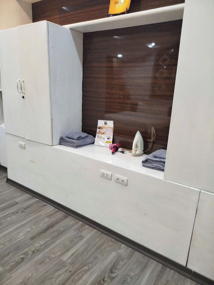 BIG PROMO-02 Bedrooms Look Hang Bo Str