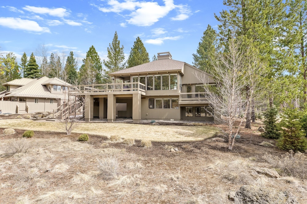 20 Aspen Lane 5 Bedroom Home