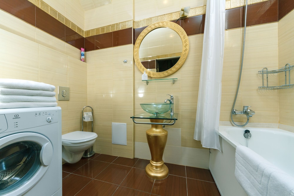 Alma Apartments