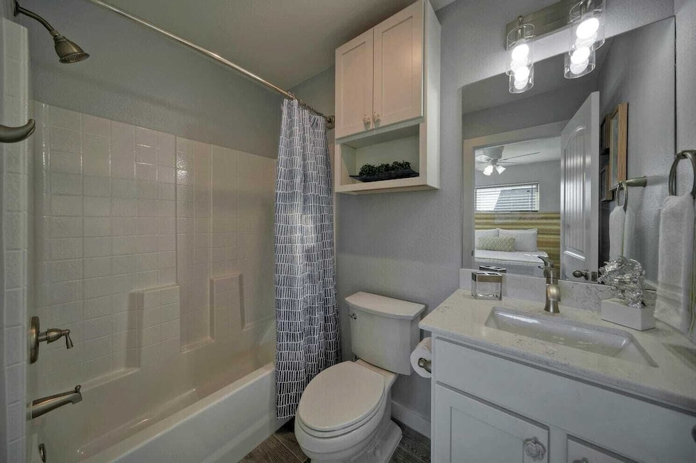 Two Port A Homes Near Beach & Nature Preserve Ideal Group Retreat
