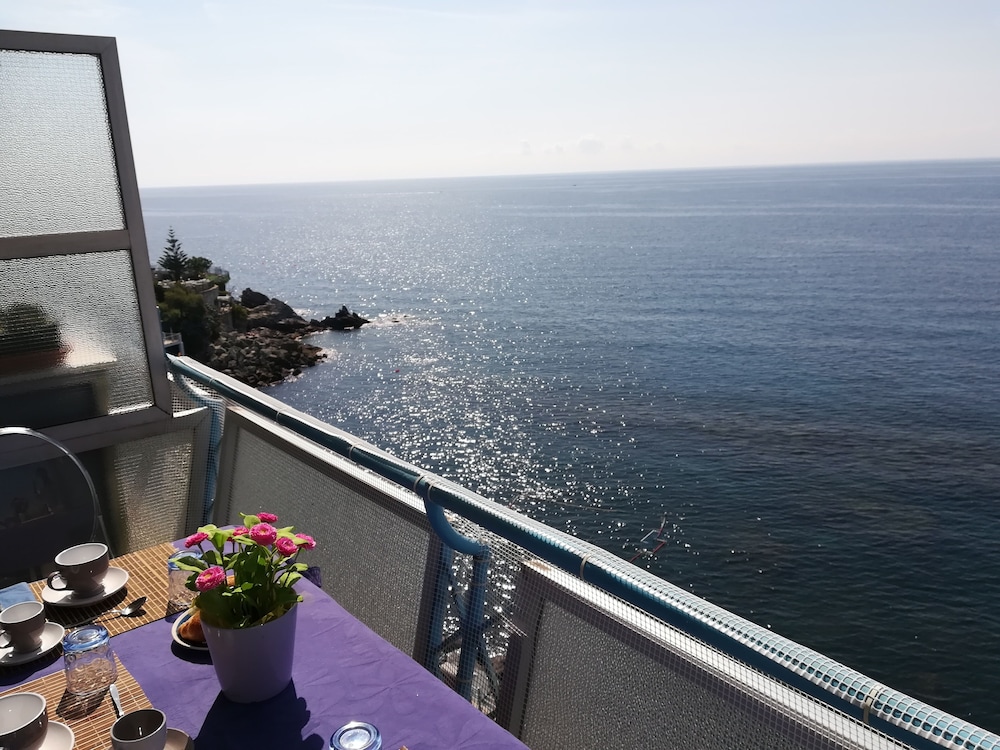 House Gabbiano view 2