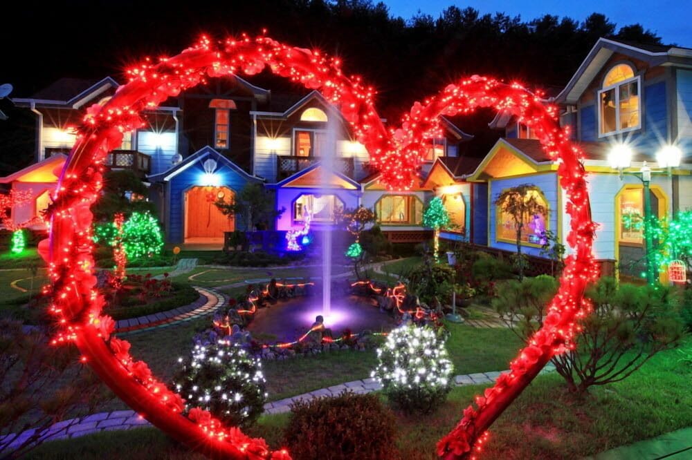 Love and story pension view 4