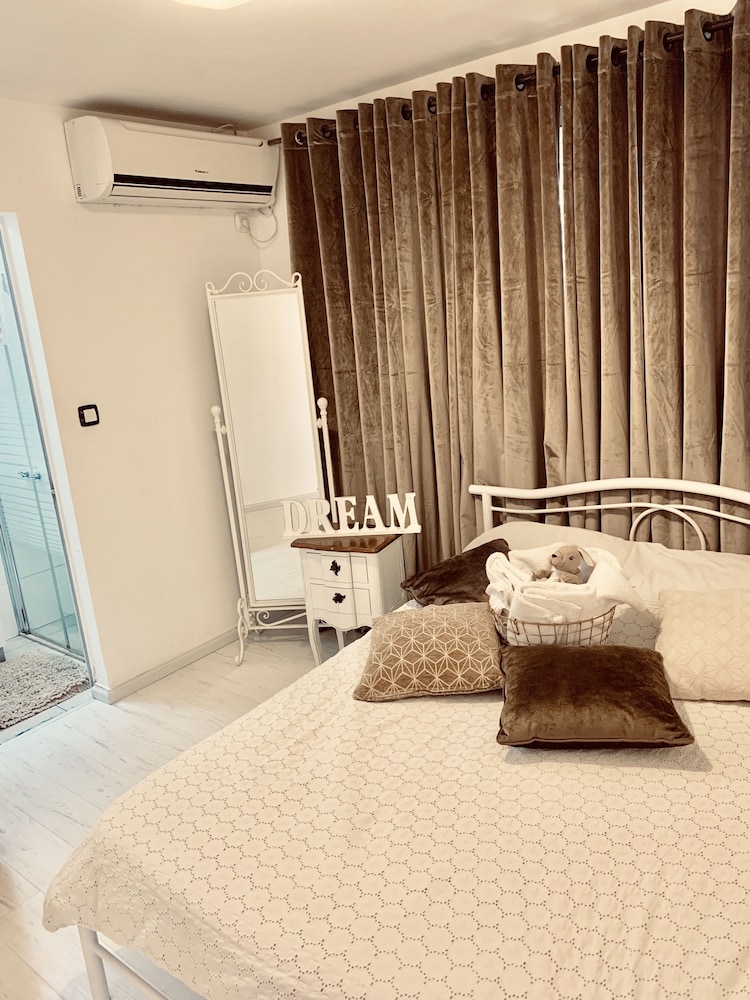 Luxury Suites