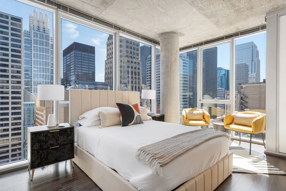 Heart of City Haven 3BR High-end Stay