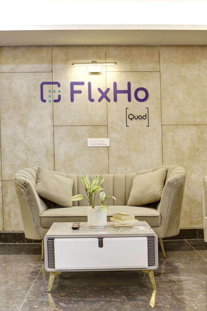 FlxHo Quad - Luxury Studio Apart Hotel