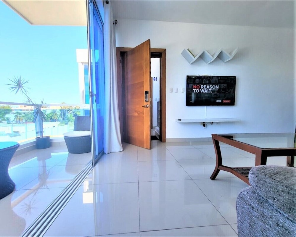 Near the Beach new and Modern Penthouse Coral H3 view 2