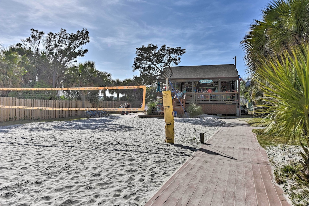 Beachy Getaway w/ Balcony on Hilton Head Island! view 4