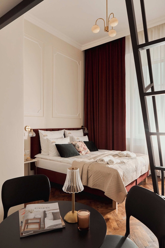 OLD TOWN Charm & Chic by Downtown Apartments
