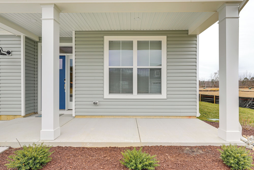 8 Mi to Bethany Beach: Delaware Family Home