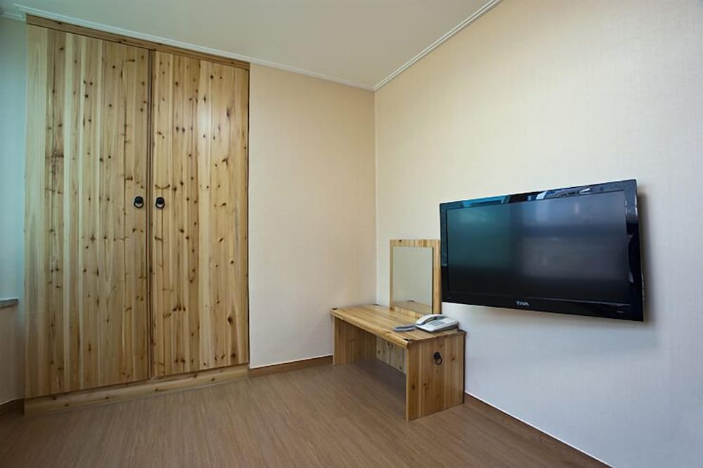 Myeongdong ECO House