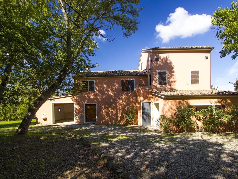 Holiday Home in Cossignano With Pool view 3