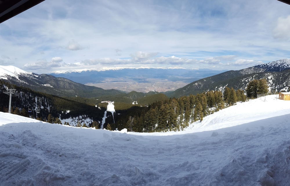Opersite Morris Bar, Gondola 250m Away,