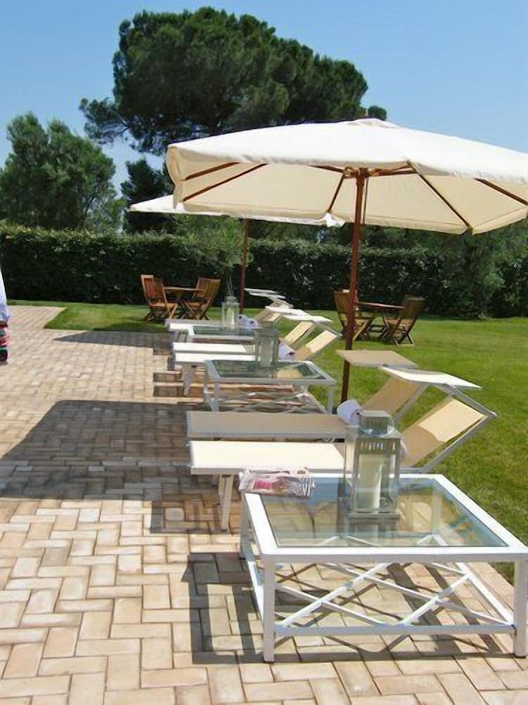 Casale di Tormaggiore Villa and Country Suites