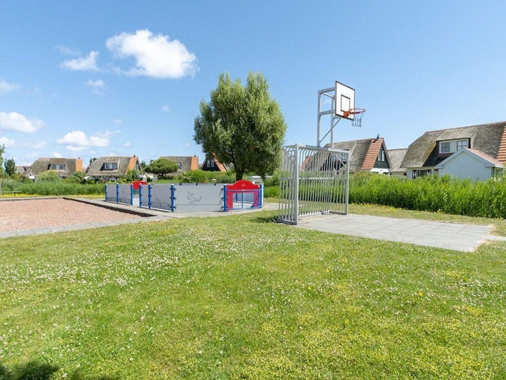 Villa With View Over the Park De Buitenplaats
