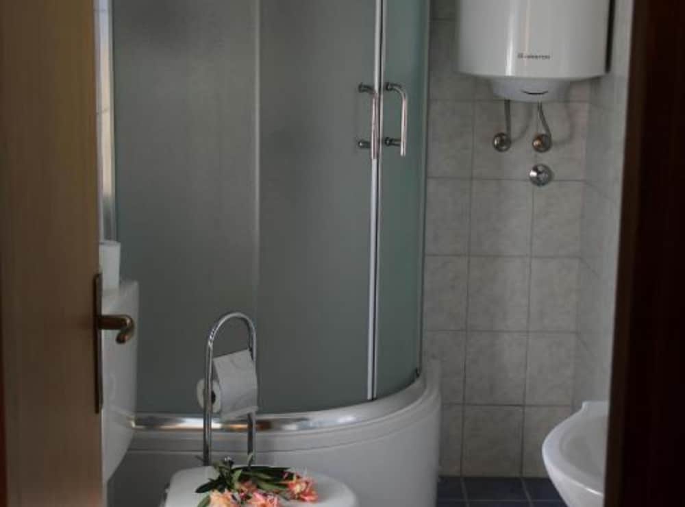 Authentic Istrian Holiday Home for Unforgettable Stays