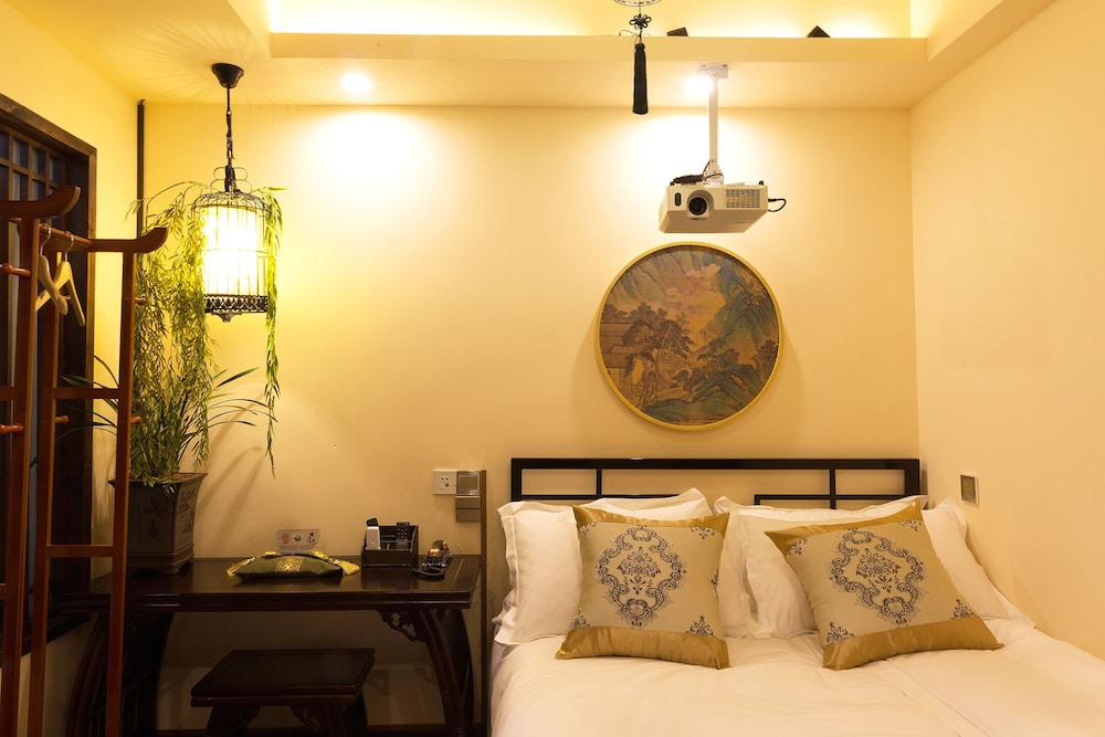 FTYS Hostel