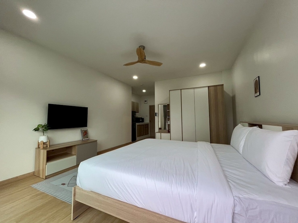 Hill Bay Suites