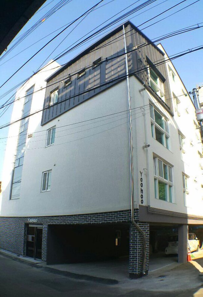 Yoohoo House