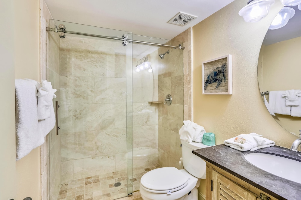 Land's End 11-407 Beach Front - Premier