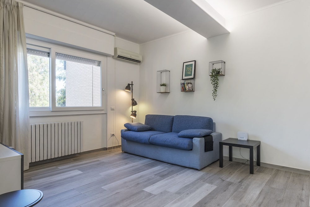 Modern Apartment Giardini Vaticani & S Pietro