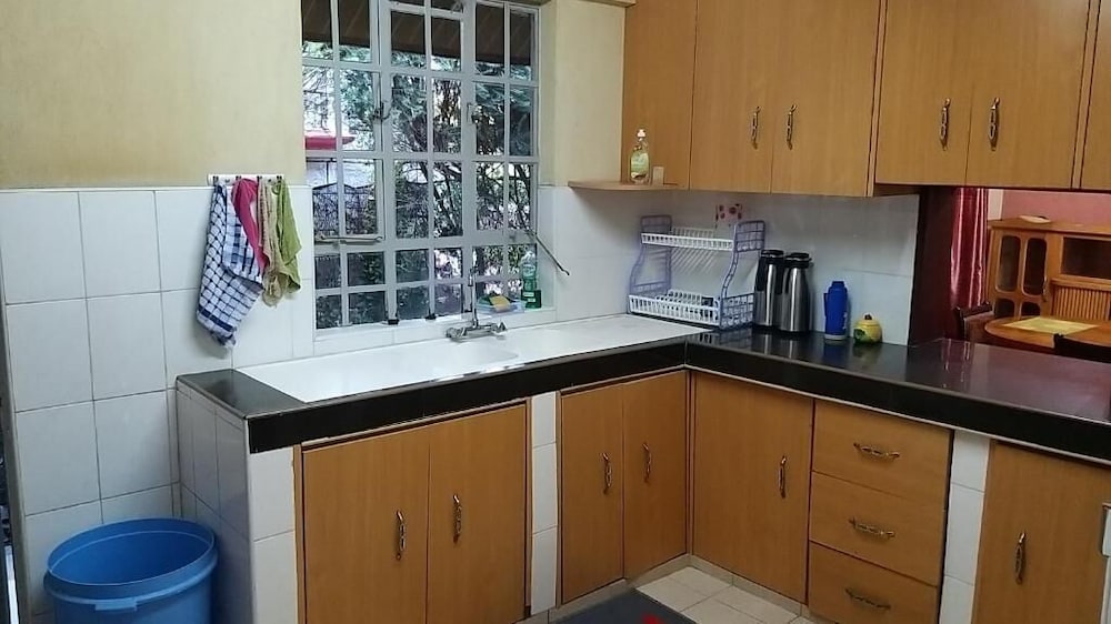 Lux Suites Weavers Haven Guest House