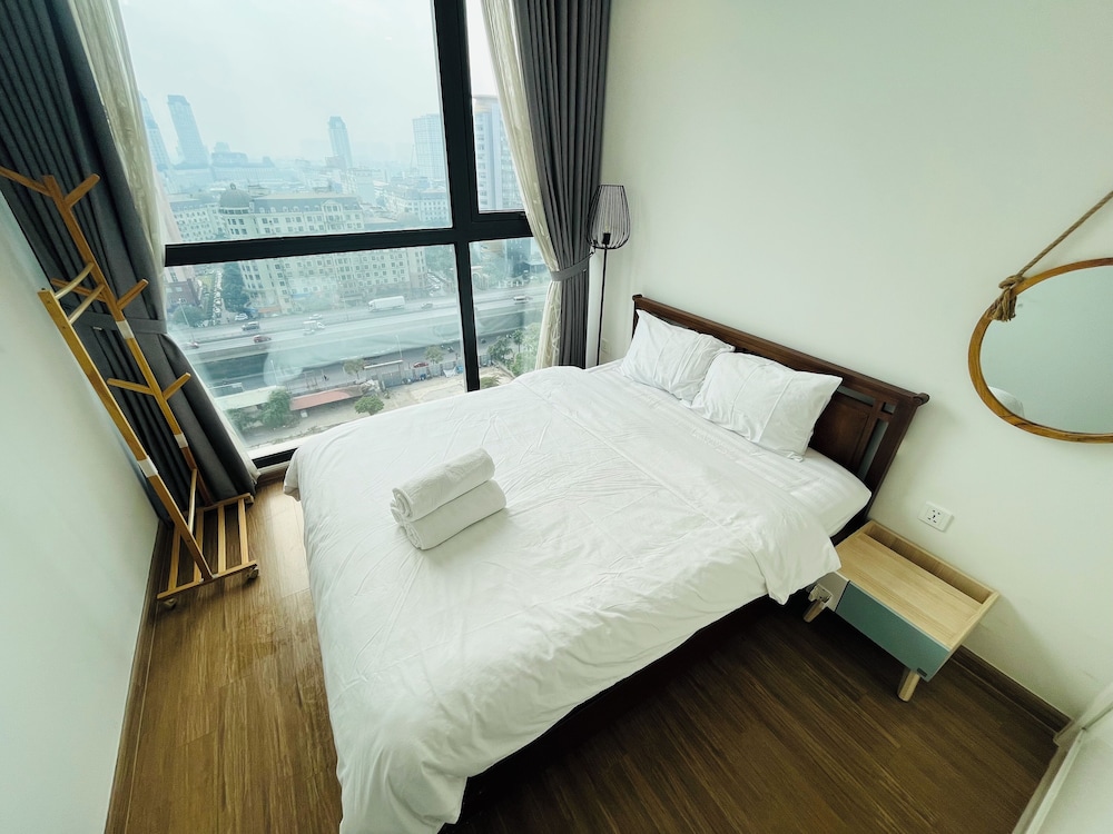 Vinhome Sky Lake-Sunhometel