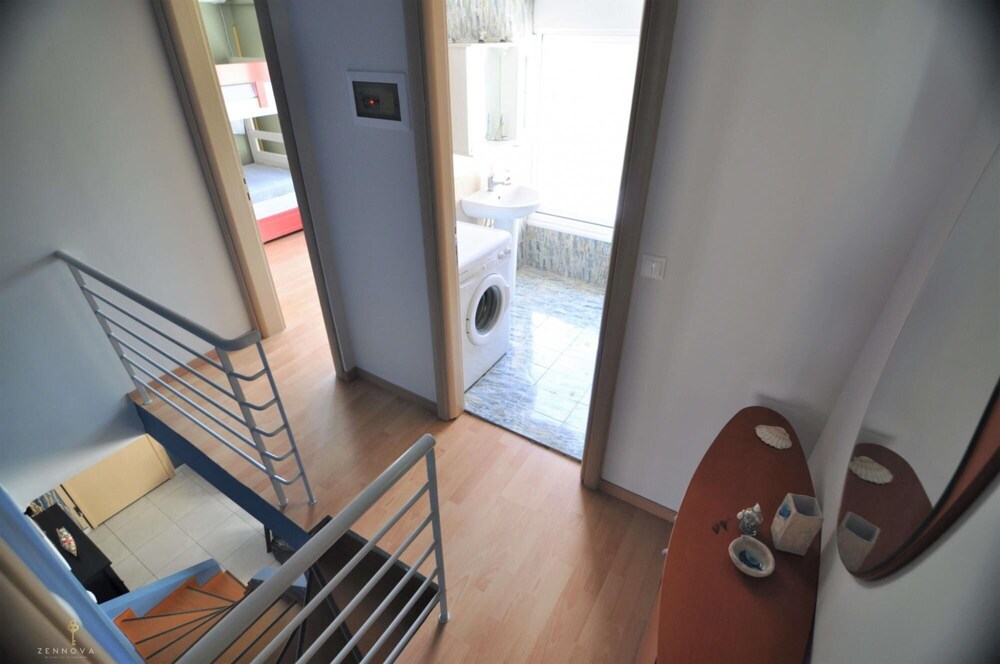 Zennova 14 Summer Family Apartment view 3