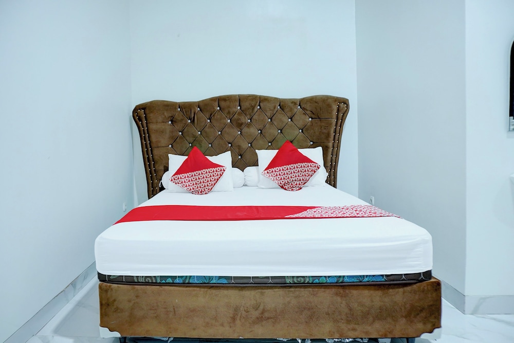 Hotel O Stasiun Cirebon Kejaksan Near Alun Alun Cirebon Formerly Family Homestay