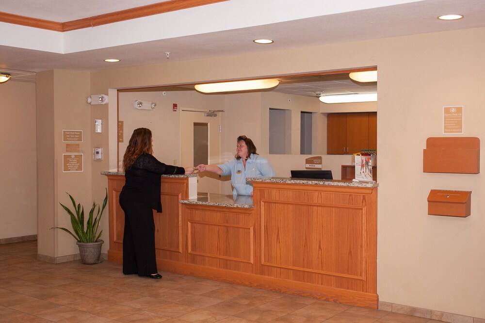 Candlewood Suites Logan by IHG
