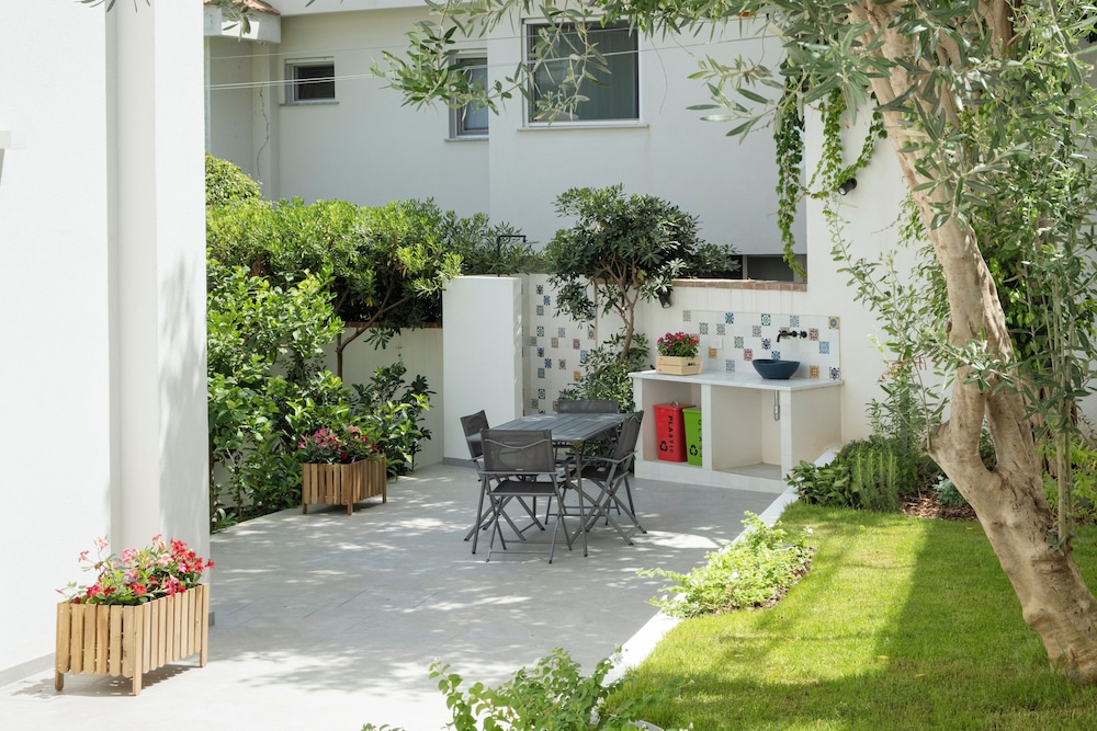 Addaura Marina Apartment by Wonderful Italy