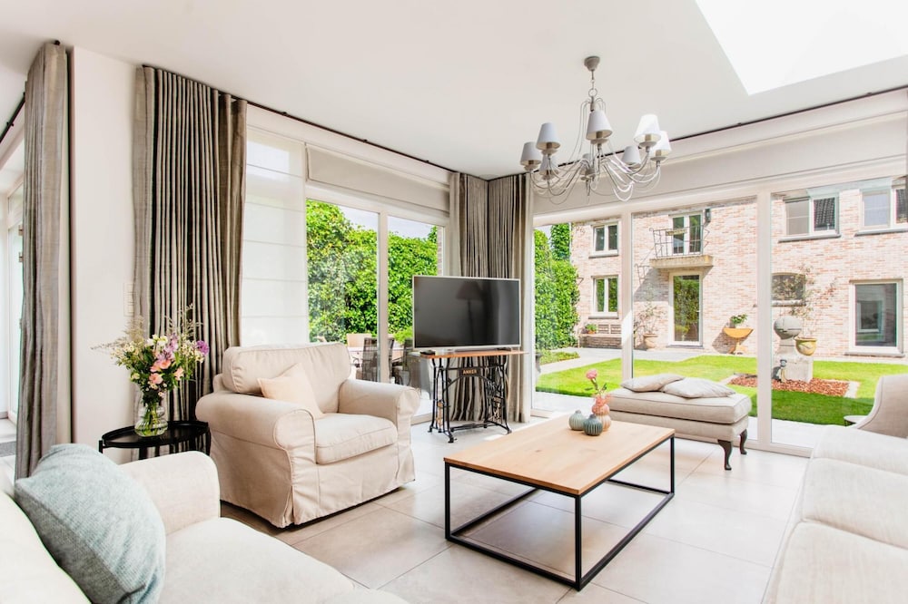 Luxe Historische Stadsvilla in Hartje Oudenaarde