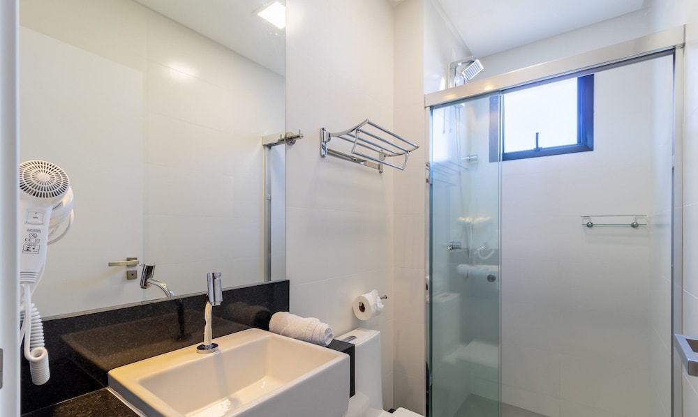 MHF II Apts Variados em Prédio com Vista para o Mar em Itapema