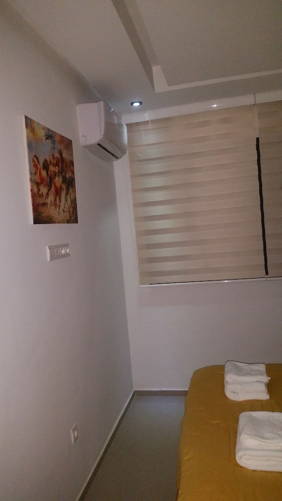 Golden Ashraf Apartment