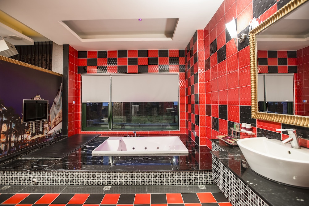 MoonArea Business Leisure Motel