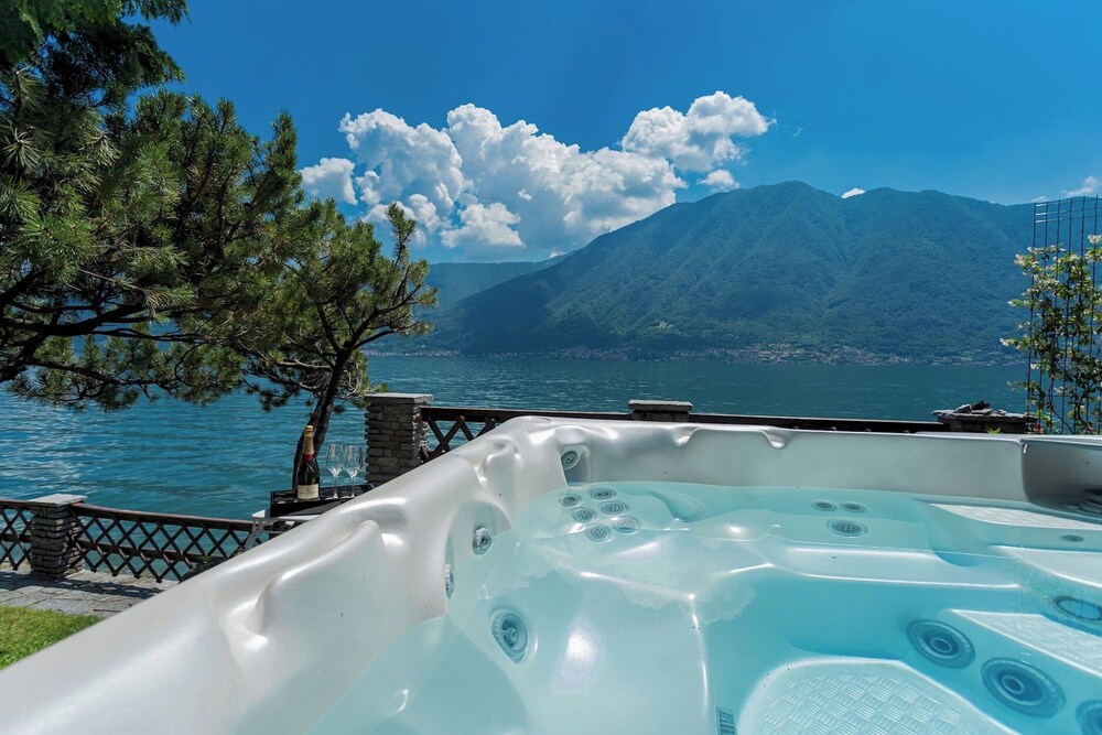 Sala Comacina Villas by Rent all Como