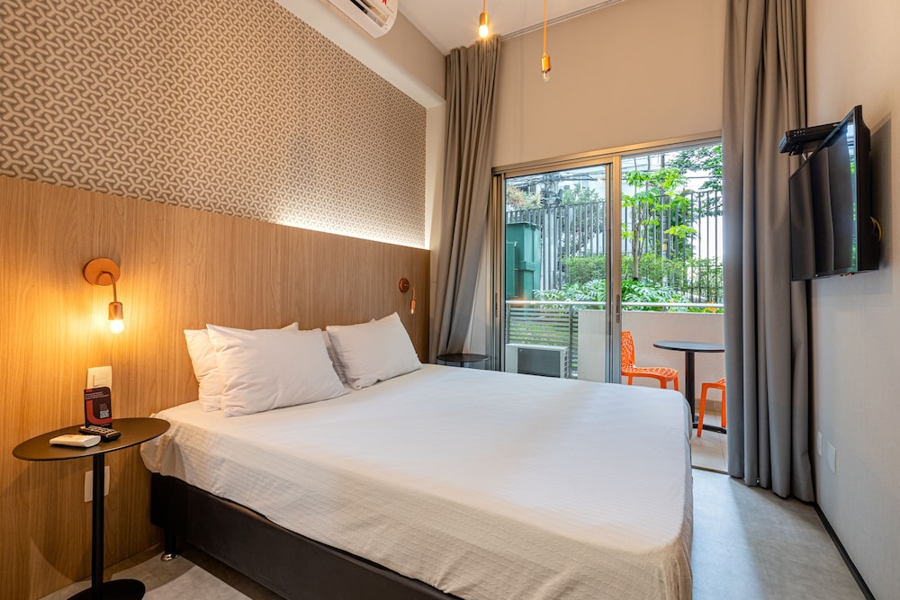 ESD - Studios E-Side By Anora Spaces