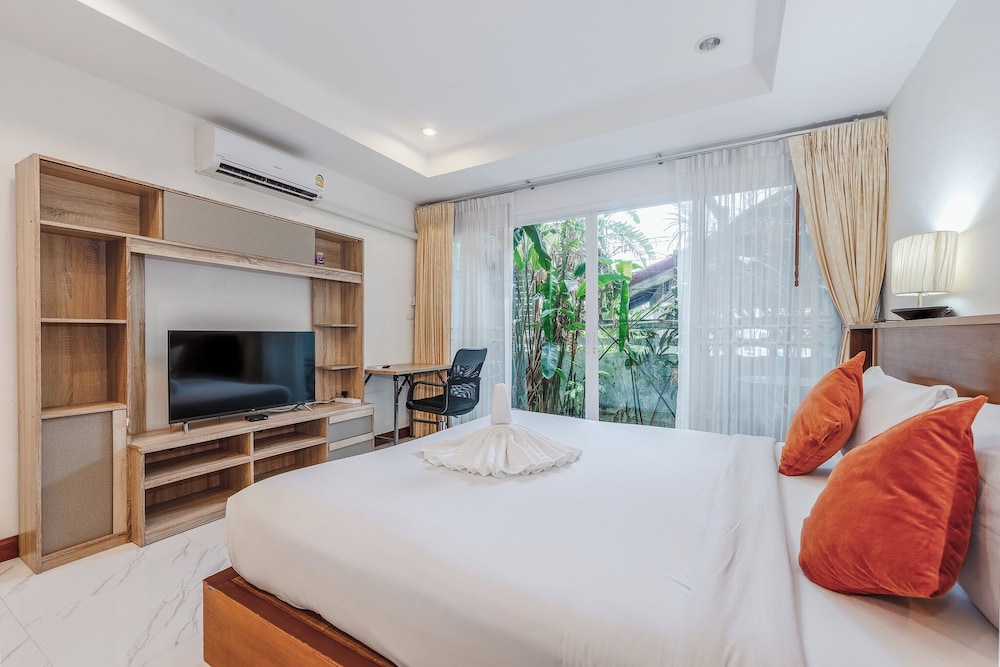1BR Near Naiharn Pool&Relaxed Vibes C199