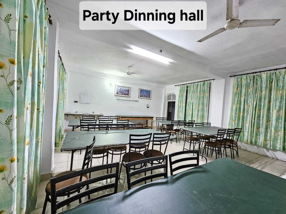 Chauhan Annexe