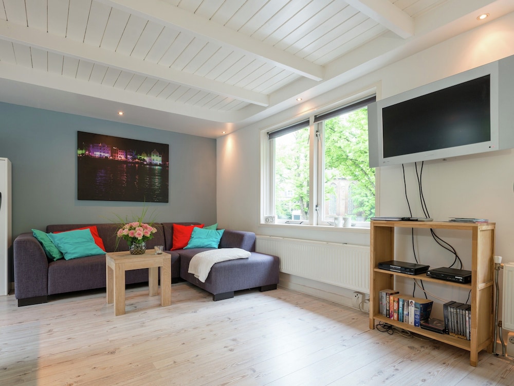 Elegant Apartment in Hoorn With Roof Terrace