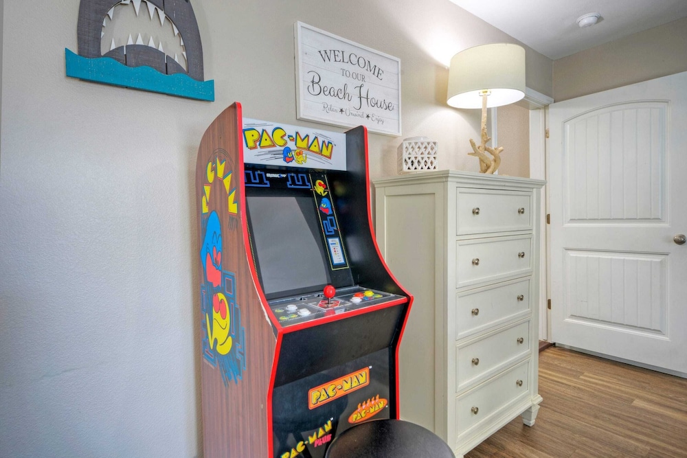 The Beautiful Place by Avantstay Mins to Beach + Family-friendly Pool