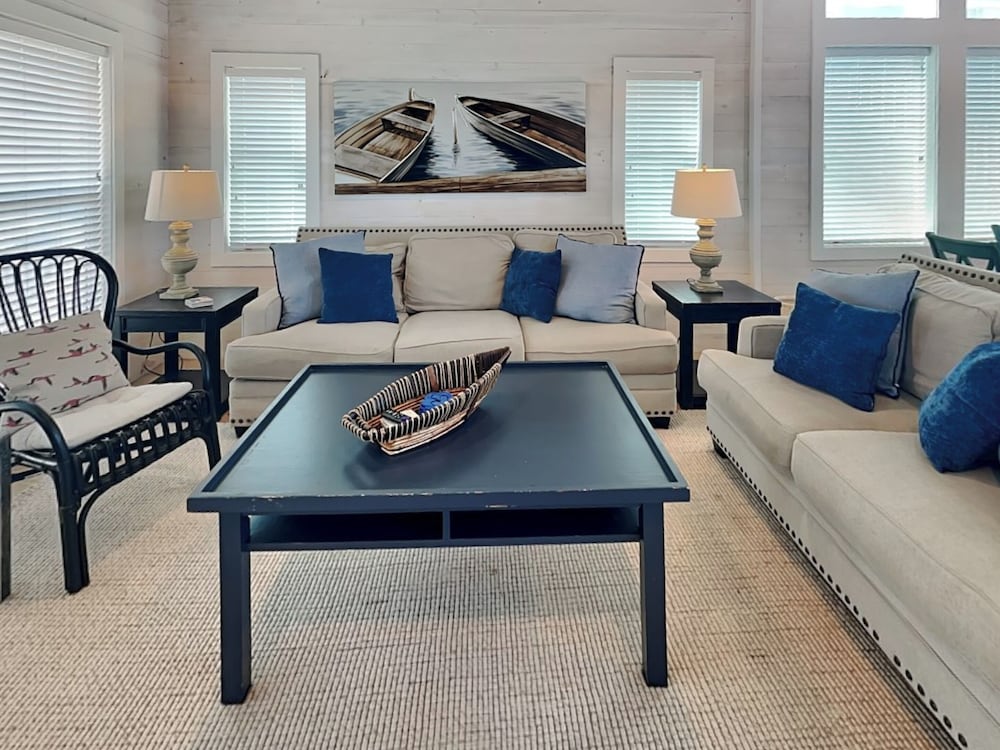 Brew Lagoon by Silver Sands Vacation Rentals