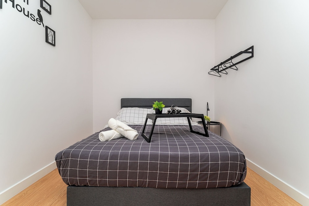 Edumetro by Manhattan Group