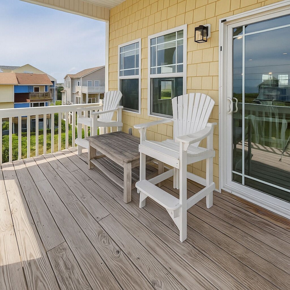 Lovin' Lowe Tide by Topsail Realty