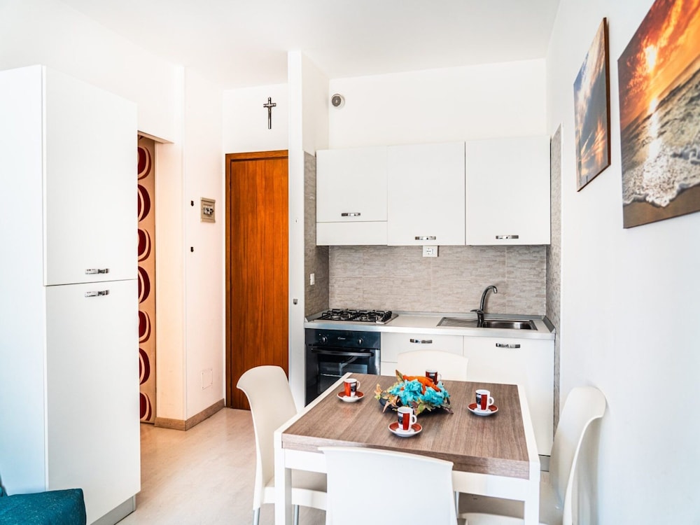 A Modern Flat a Stone's Throw From the Beach