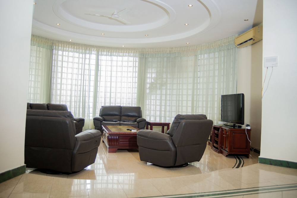 Luxury Residence with Ocean View in Masaki