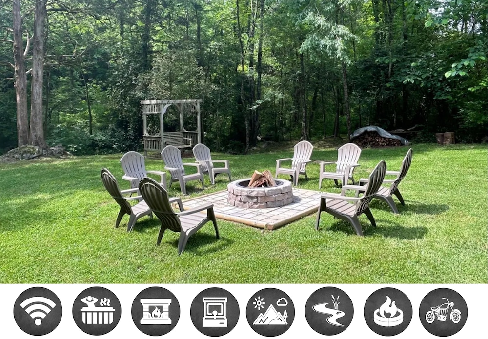 Riverside Retreat 4 Bedroom Cabin