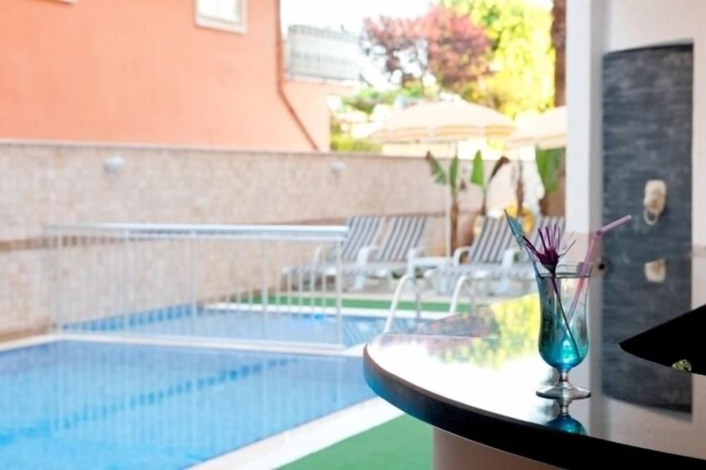 Belle Ocean Apart Otel - Image 40