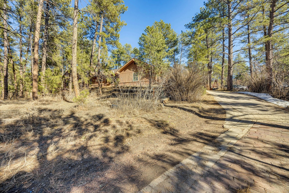 5 Mi to Castlewood Canyon: 'grandma's House'