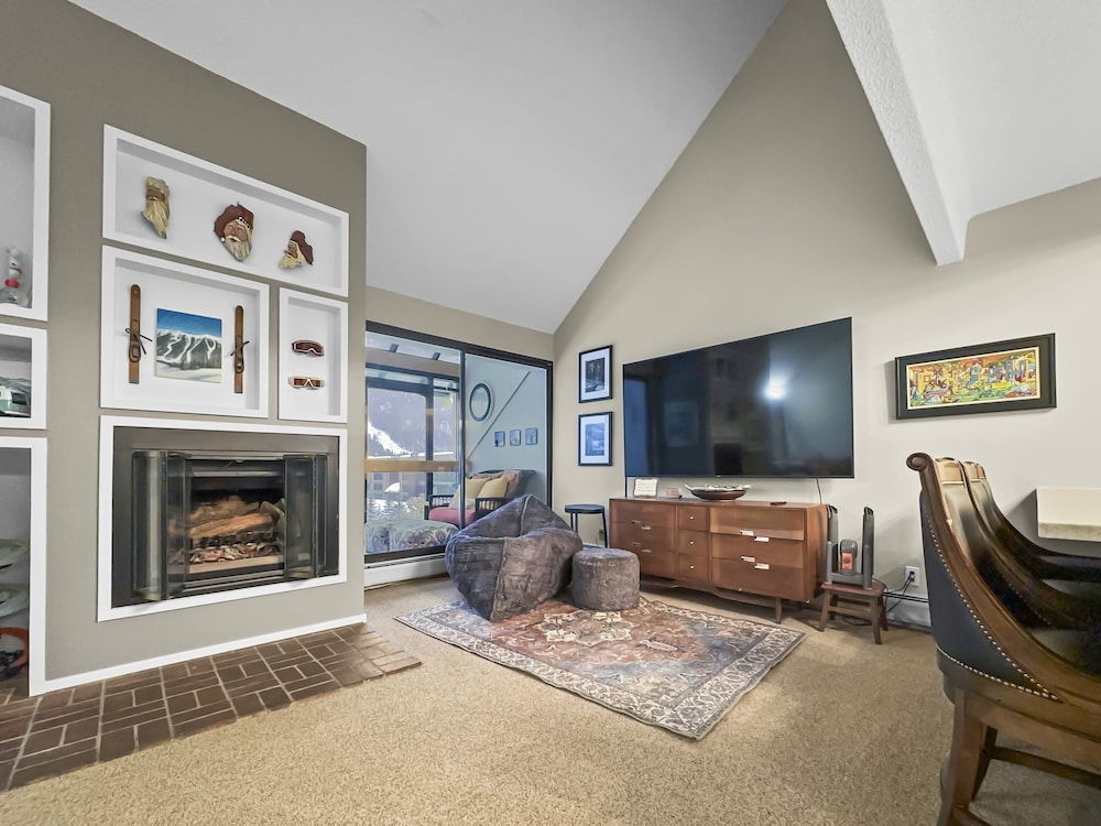 SkyRun - Vacation Condos in Copper Mountain Resort CO